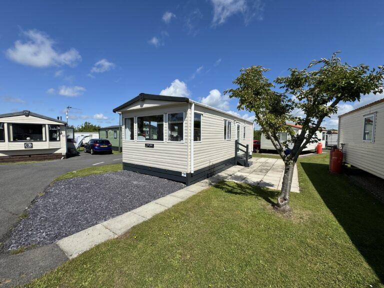 Carnaby Cascade – Whalley Villa Holiday Park